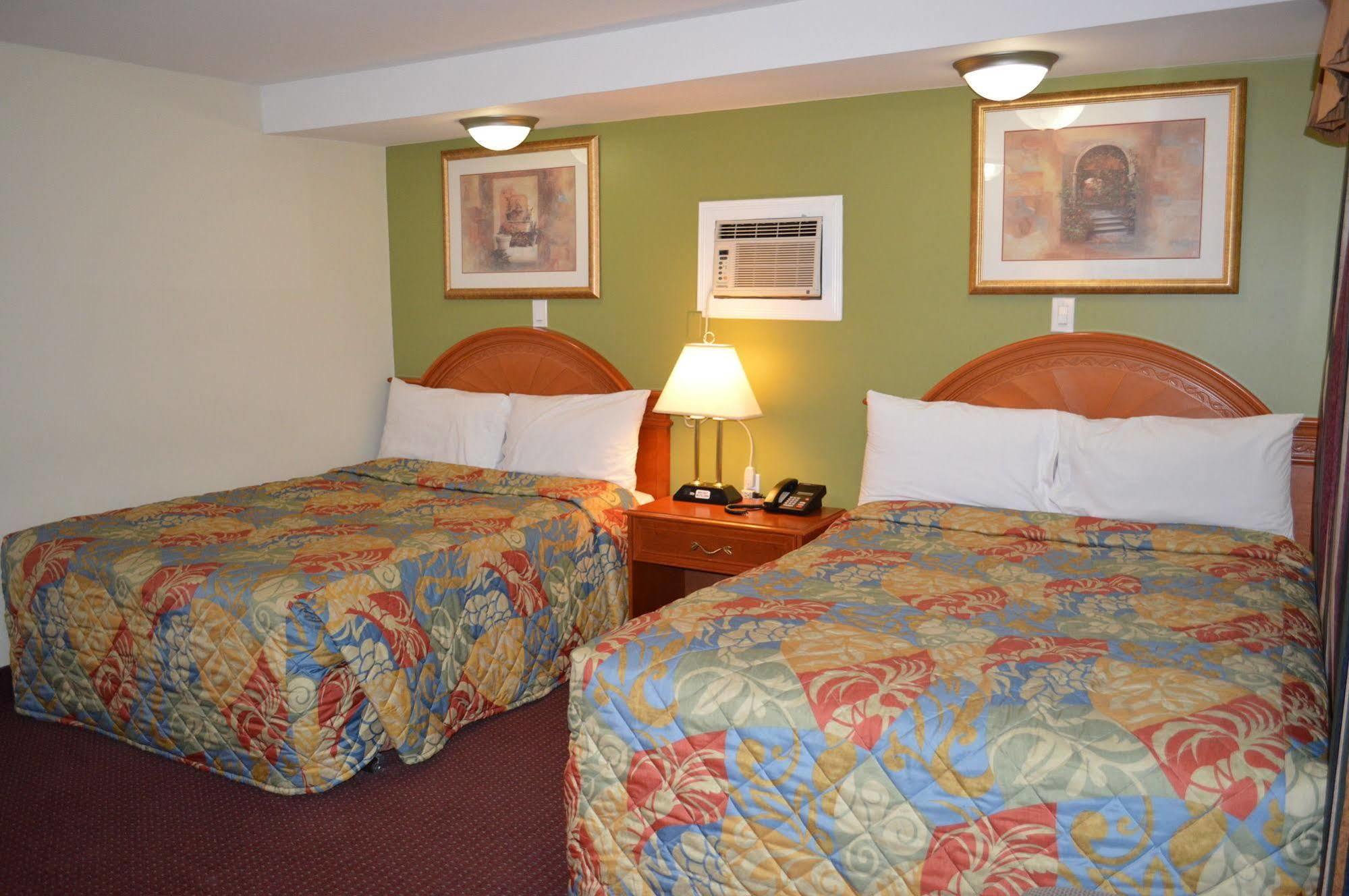 סטורג'און פאלס Lincoln Motel מראה חיצוני תמונה